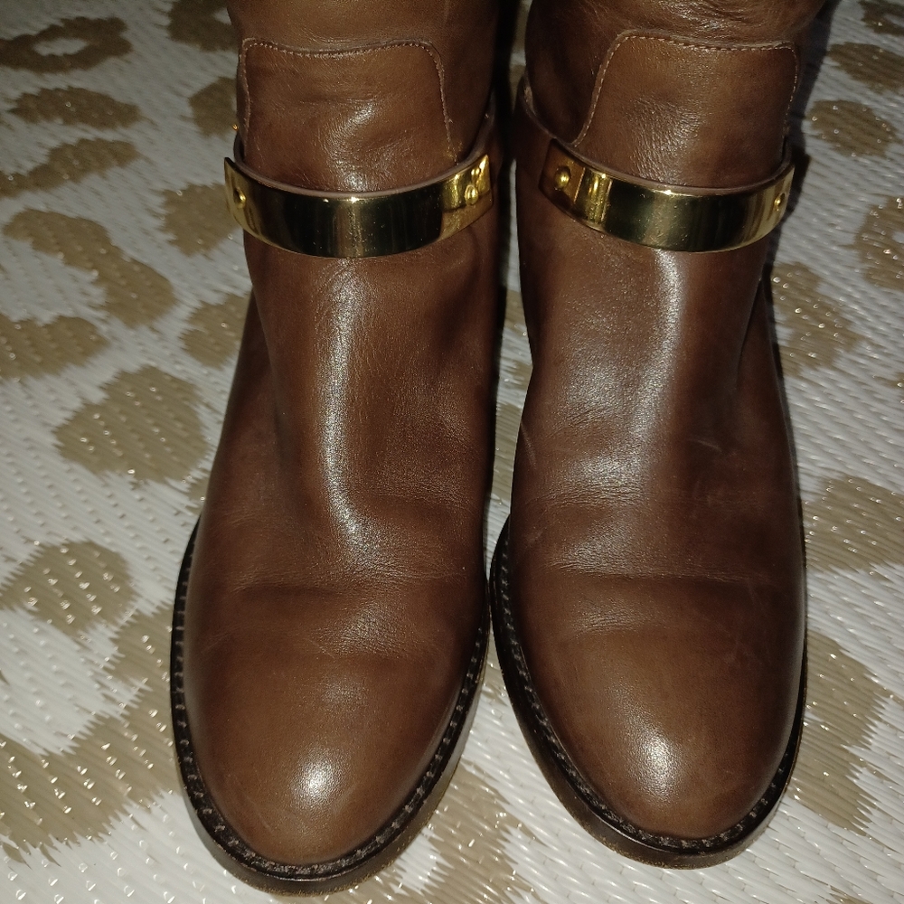 Elegant Brown Knee-High Leather Boots - Picture 5 of 9